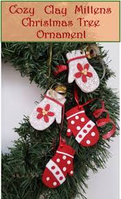 Today, we are making some colorful wood christmas tree decorations anyway, i'm back with the diy project i told you about yesterday. Diy Holiday Craft Cozy Clay Mittens Christmas Tree Ornament Feltmagnet Crafts