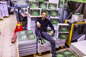 Iata cine se mai alatura protestului: Omul De Afaceri Care A Construit Un Metru De AutostradÄƒ Apel La GrevÄƒ GeneralÄƒ Timp De 15 Minute Europa Fm