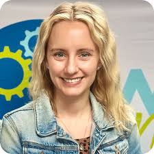 Kali Carlson's Instagram, Twitter & Facebook