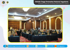Kami membandingkan ekspektasi gaji mayoritas mahasiswa dengan realita gaji mayoritas mahasiswa lulusan setiap fakultas di ui. Sekolah Tinggi Pertanahan Nasional Posts Facebook