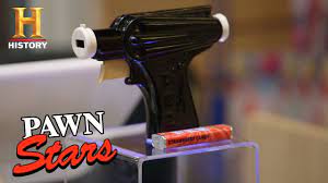 Pawn Stars Chumlee Has A Sweet Tooth For A Rare Pez Gun Season 16 History Youtube