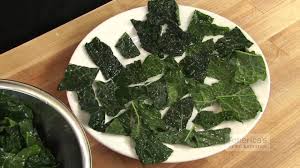 Super Quick Video Tips How To Make Kale Chips In The Microwave Homemade Kale Chips Making Kale Chips Healthy Snacks