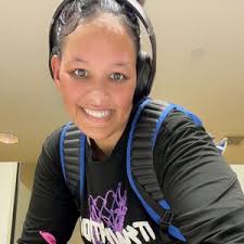 Grace Amato (@brownskinned_gurllll)