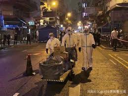 香港電台周六（23 日）發布一張相片，顯示該台記者在封鎖區內獲發物資，包括有 5 包即食麵、一袋通心粉、4 罐罐頭及一盒粟米粒，並稱「賓館未有罐頭刀及煮食工具提供」。 é»„åª' é»'æ¸¯åºœçš„è§'åº¦æŠŠäººçœ‹å‚»äº† é¦™æ¸¯