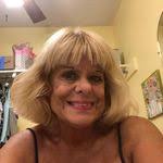 Lisa Petrowski's Instagram, Twitter & Facebook