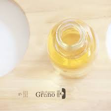Di particolare rilievo la presenza di octacosanolo, che contribuisce a migliorare la resistenza alla fatica fisica e l'efficienza mentale. Olio Di Germe Di Grano Puro Al 100