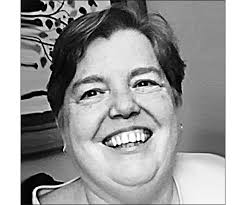 Jennifer Dundon's Instagram, Twitter & Facebook