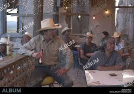TOMMY LEE JONES in THE THREE BURIALS OF MELQUIADES ESTRADA, 2005, directed  by TOMMY LEE JONES. Copyright SONY PICTURES CLASSICS. - Album alb820935