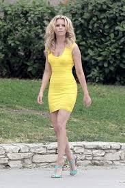 Pin On Skirts Heels Nails Blouses Etc