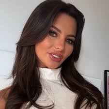 Hannah Dooley (@HannahDooley_3)