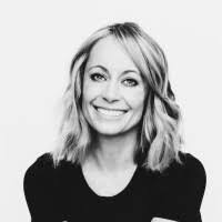 Nicole Leary's Instagram, Twitter & Facebook