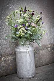 So send flowers to a loved one in the uk today with floom, and let them enjoy a brilliantly british bouquet. Pin On Rustic Natural Wedding Decoration