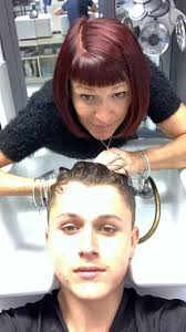 * dans la limite des stocks disponibles et des salons participants. Villeneuve Sur Lot Laurence Asperti Gerante D Un Salon De Coiffure Le 16 Mars J Etais Bouleversee Ladepeche Fr