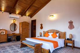 Asia ecolodge bao gồm mai châu ecolodge, huế ecolodge và cần thơ ecolodge, tất cả đều đạt chuẩn dịch vụ 4 sao. Can Tho Ecolodge