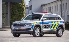 Letošní novinkou jsou elektronické dálniční známky. Policie Cr Prevzala 500 Novych Suv Skoda Kodiaq Vsechny Maji 140 Kw A 4x4 Auto Cz