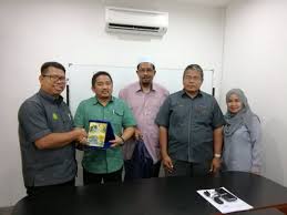 Indirectly they have the control on their members, specifically in promoting and encouraging contractors to participate in safety and health training programs, thus they shall disseminate information on safety. Zakat Kedah Jalinkan Kerjasama Persatuan Kontraktor Melayu Malaysia Pkmk Zakat Kedah Press