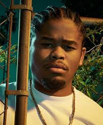 Isaiah John as Leon Simmons