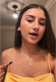 #idkwejustlookgood💐 @liv