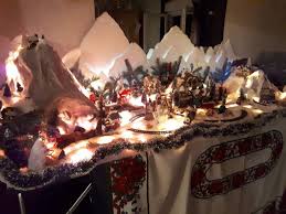 Illuminations de noel façades de la maison des poupées en californie. Tutos De Montagne Pour Village De Noel Chez Nounoute Cies