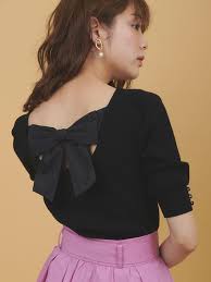 着用色 ブラック かわいいブラウス トランテアン ニット