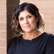 Suzanne Packard's Instagram, Twitter & Facebook