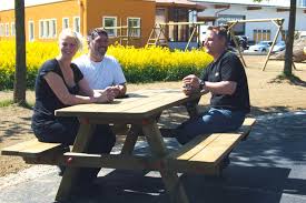 Hier geht's direkt zur website ihrer bank: Tisch Bank Kombi St Peter Pointner Rundholz Gmbh Aus Burgkirchen In Oo