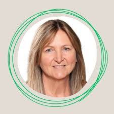 Susan Cairns's Instagram, Twitter & Facebook