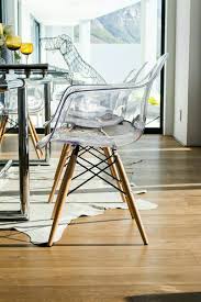 Pin By Audrey Deribreu On Deco Acrylic Dining Chairs Clear Chairs Acrylic Furniture