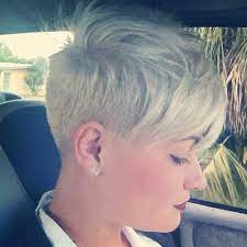 Another Unique And Trendy Short Haircut Of This Year Is A Pixie Haircut Pixie Haircut Loo Short Hair Styles For Round Faces Haircuts For Fine Hair Hair Styles
