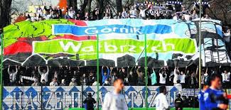 Lipcowe wydanie to my kibice! to wydanie jubileuszowe, gdyż magazyn ten wydawany jest od lipca 2001. Pilka Nozna Gornikowi Walbrzych Grozi Wycofanie Z Ii Ligi Walbrzych Nasze Miasto