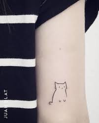 50 Adorable Micro Tattoos By Juan Blat Page 2 Of 5 Tattooadore In 2020 Tattoos Cat Tattoo Designs Cat Tattoo Simple