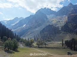 Aktviti pelancongan di kashmir tertumpu di lembah kashmir kerana di sinilah. Solo Trip Ke Kashmir Aman Tapi Bikin Kantong Jebol The Uber Journey