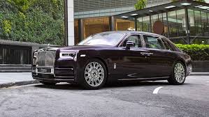 It is available in 2 colors, 1 variants, 1 engine, and 1 transmissions option: Topgear New Rolls Royce Phantom Lands In Malaysia