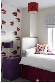 Genç odası için uygulayacağınız dekora ve temaya uyumlu bir duvar kâğıdı ve zemin uygulaması seçerek işe koyulmanızda fayda vardır. Genc Odasi Icin Duvar Kagidi Modelleri Dekorup