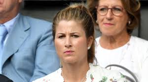 Mirka federer might not play tennis anymore, but she's still in the game as one of federer's managers. It S Huge Roger Federer S Wife S Upgraded Engagement Ring Stole The Limelight At Wimbledon Oversixty