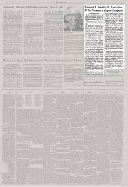 Darwin E. Smith, 69, Executive Who Remade a Paper Company