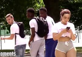Enjoy our hd porno videos on any device of your choosing! Big Booty Bait Video Experiment Takes Place In London Daily Mail Online