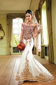 Gorgeous Red White Bridal Lehenga This Would Ve Been My Second Choice For Wedding Wear With Images Indian Wedding Dress White Indian Wedding Dress Indian Bridal