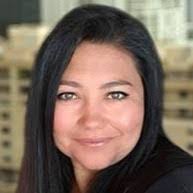 Genevieve Devlin's Instagram, Twitter & Facebook