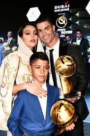 Ver más ideas sobre georgina rodríguez, cristiano ronaldo novia, novia de ronaldo. Georgina Rodriguez And Cristiano Ronaldo Sport Globe Soccer Award 2019 Decima Edizione In Dubai Gotceleb