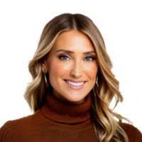 Melissa Pease's Instagram, Twitter & Facebook