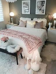 Pin By Emma Wang On Compartment Of An Apartment Cozy Home Decorating Bedroom Decor Cute Bedroom Ideas