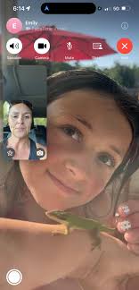 Hi I'm new here can anyone help with this photo please it's an old photo.