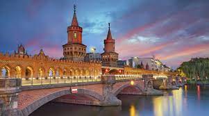 Lorsque la température extérieure baisse, l'idéal est de garder la chaleur à ce dernier conseil ne concerne pas votre maison, mais bien votre jardin. Blog Ou Passer L Hiver En Europe Sncb International