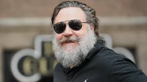 De BIZARRE metamorfose van RUSSELL CROWE