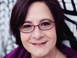 Jennifer Débora Klein, educadora y escritora, es #UnaMujerW