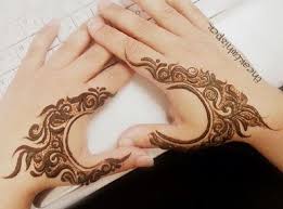 Starting with the colorful fancy mehndi patterns, these designs are anticipated for their attractive appeal.there are two growing trends in this regard; 10 Simple Mehndi Designs Every Girl Must Try Wonder Wardrobes