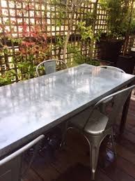 Découvrez nos tables de tennis de table pour jouer à la maison ou en extérieur. Table Pour L Exterieur Avec Plateau Zinc Akr French Design Recent Added Items European Antiques Decorative