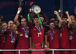 Euro2016 avrà il suo avvio a partire da venerdì 10 giugno alle ore 21 con regolamento europei 2016, come funziona il ripescaggio delle migliori terze. Tabellone Euro 2016 Portogallo Campione Europei 2016 Ansa It