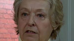 Lenore Mercer's Instagram, Twitter & Facebook